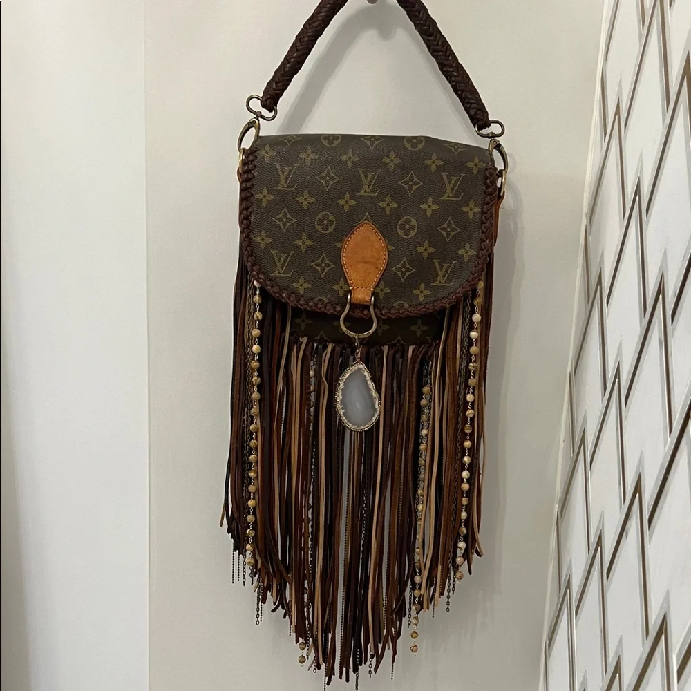 Vintage Boho World Traveler Fringe Designer Handbag (Large). Price is firm. - Picture 5 of 6